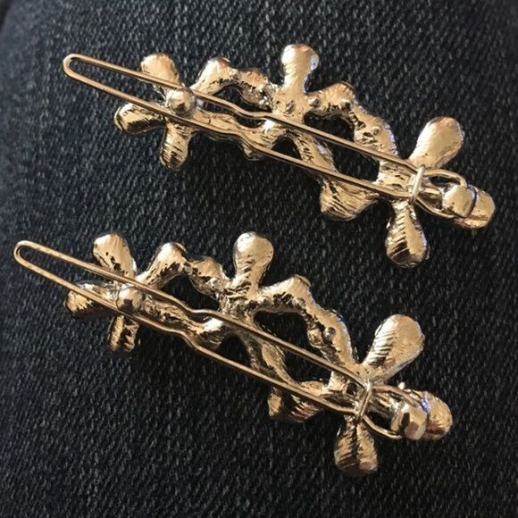 5/$25 Set 2 Hair barrettes rhinestone flower silver color - Picture 4 of 4